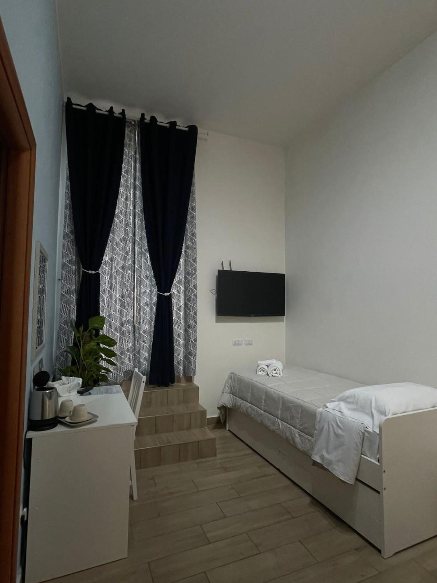 La Terrazza Delle Fate Hotel เนเปิลส์ ภายนอก รูปภาพ